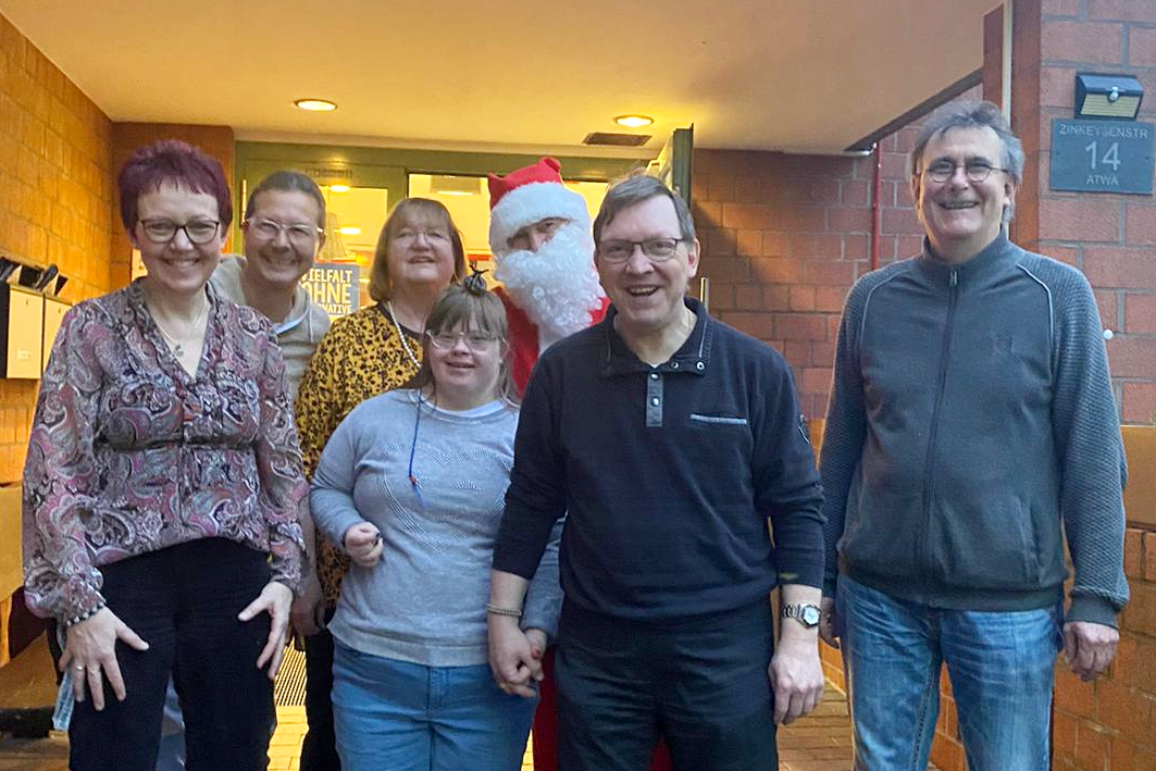 Presseartikel: Adventsfeier in der Albrecht-Tuckermann-Wohnanlage