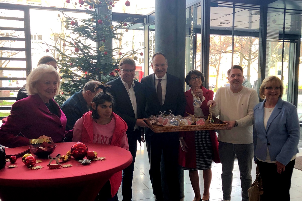 Wunschbaum der Philipp-Jäger-Wohnanlage im Kreishaus