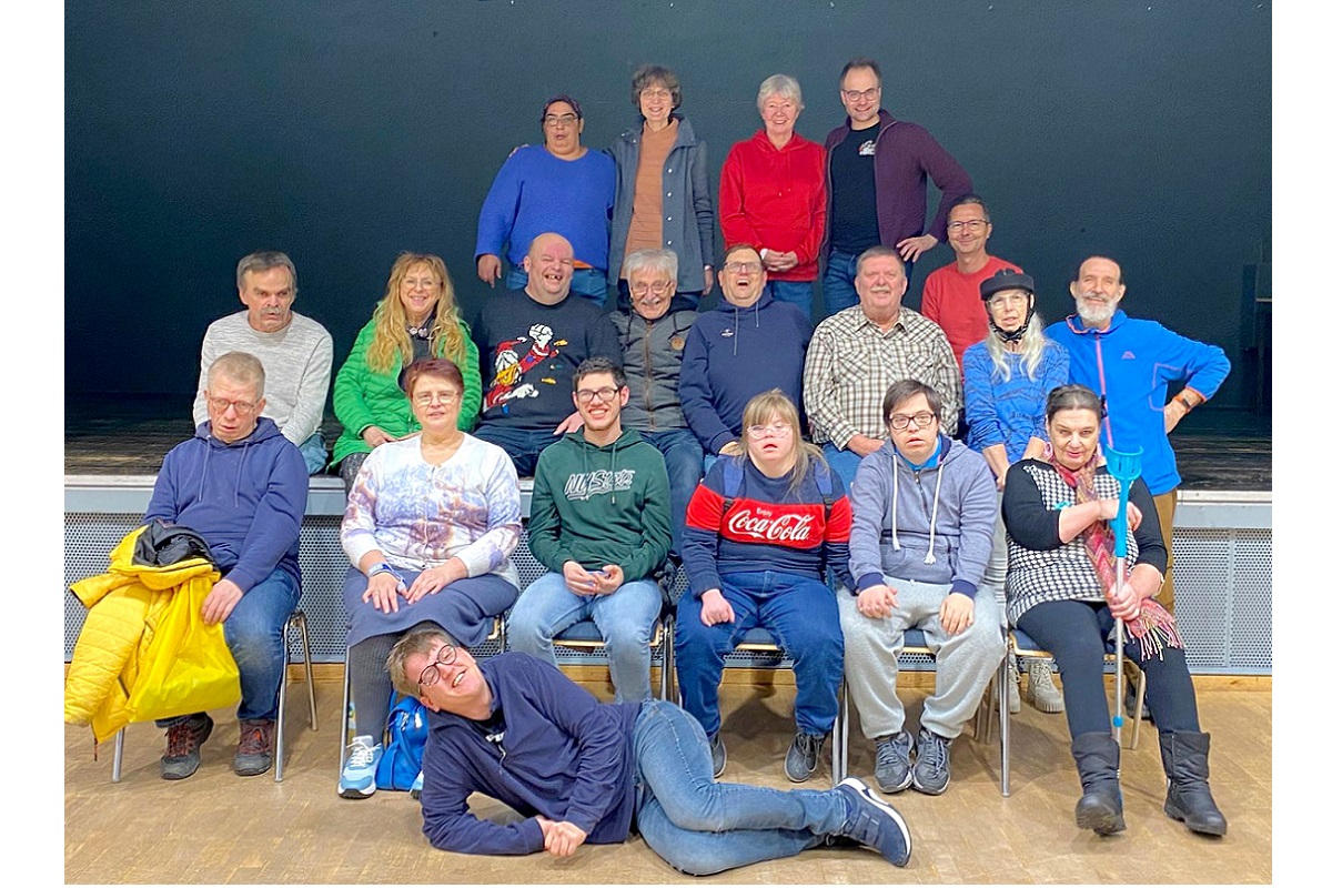 „Die Tuckerfrauen und Tuckermänner“ präsentieren Maxi und Moritz zum Jubiläum